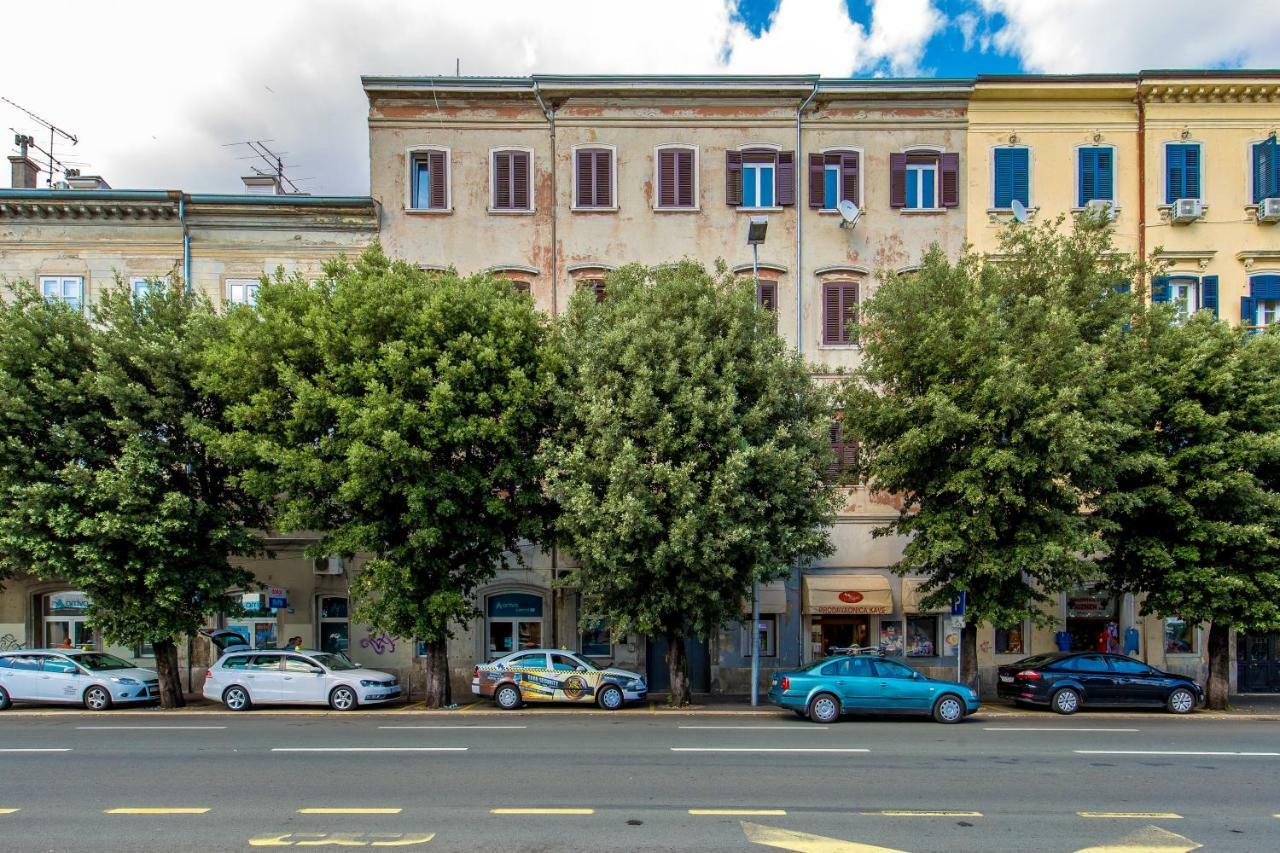 Apartments Carpathia Рийека Екстериор снимка