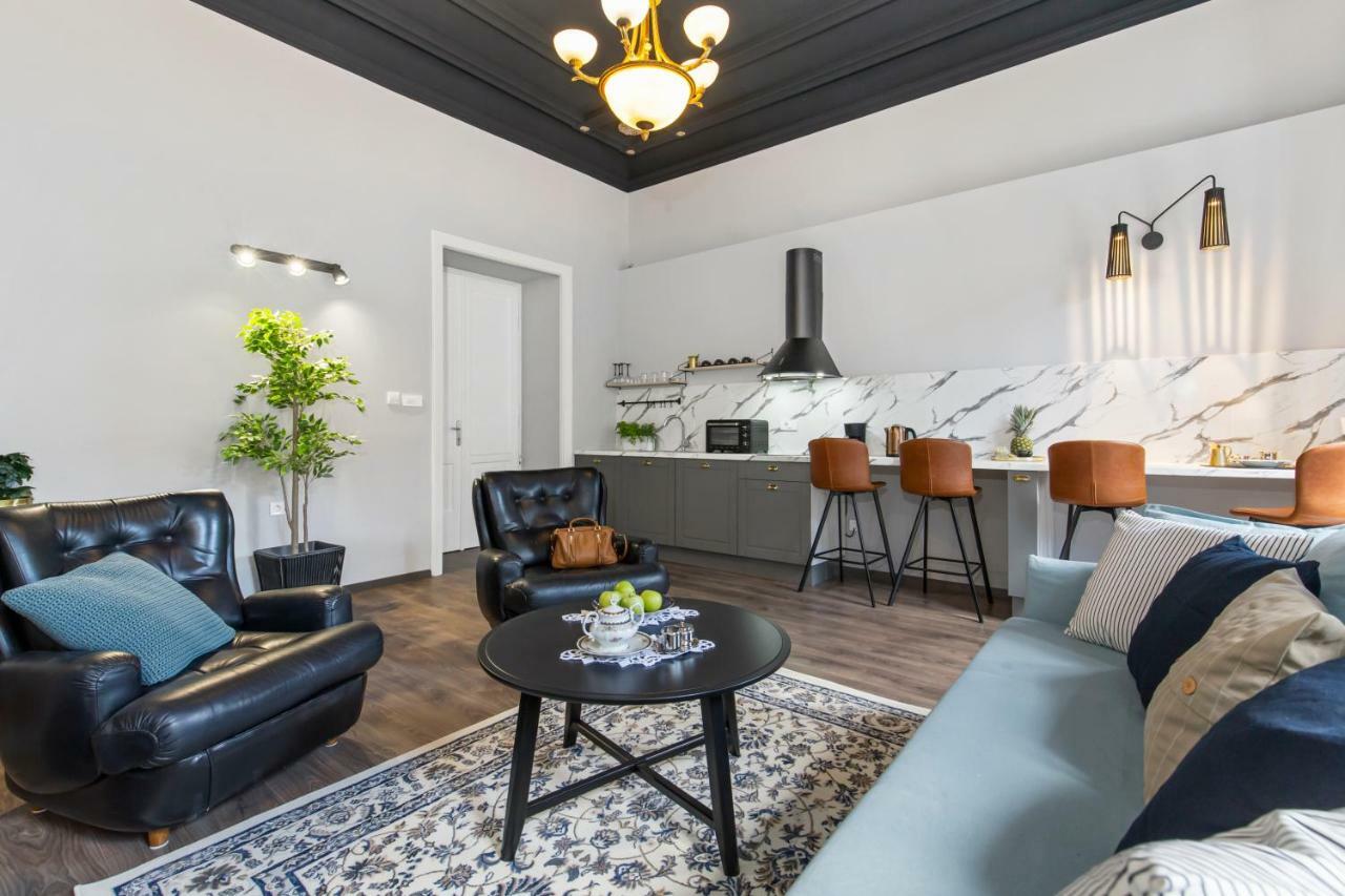Apartments Carpathia Рийека Екстериор снимка